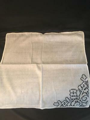 NIP Set of 12 Woven Nottingham Lace Napkins - Cameo Pattern ~ 17 x 17