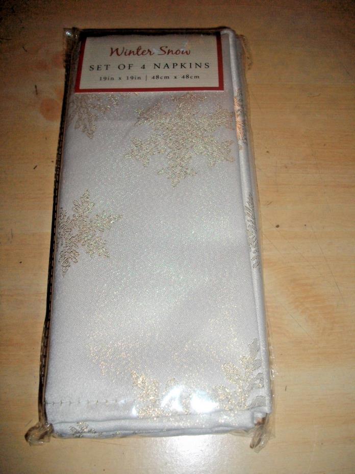 NEW 4 FABRIC GOLD SNOWFLAKE NAPKINS 19