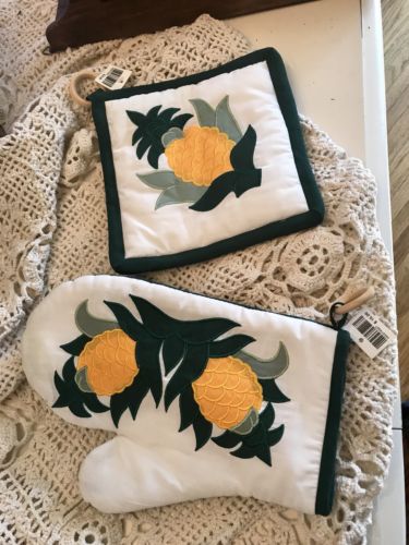 New W/tags Pineapple Appliqué Oven Mitt And Pot Holder
