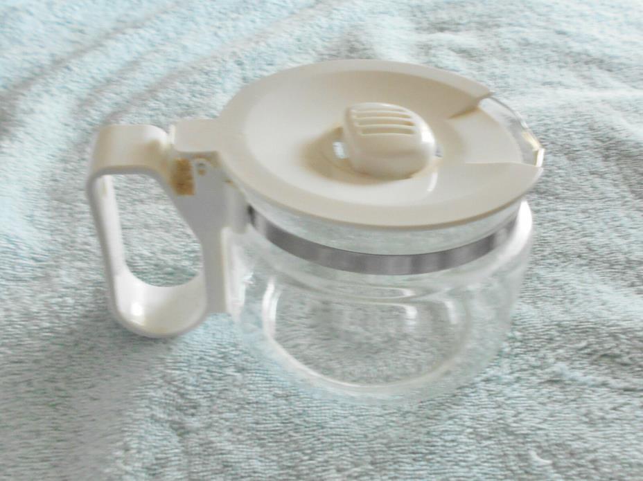 REPLACEMENT  4  CUP DECANTER  CARAFE or POT WHITE