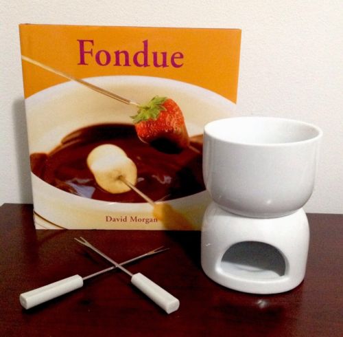 Fondue book and set