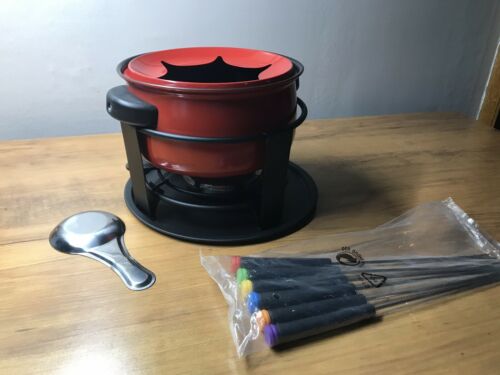Non Electric Fondue Set With Some Accessories