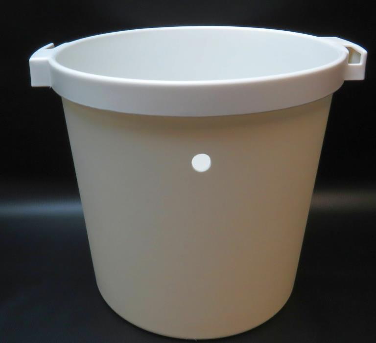 Hamilton Beach 68330N 4-Quart Ice-Cream Maker Replacement White Ice Bucket 18894