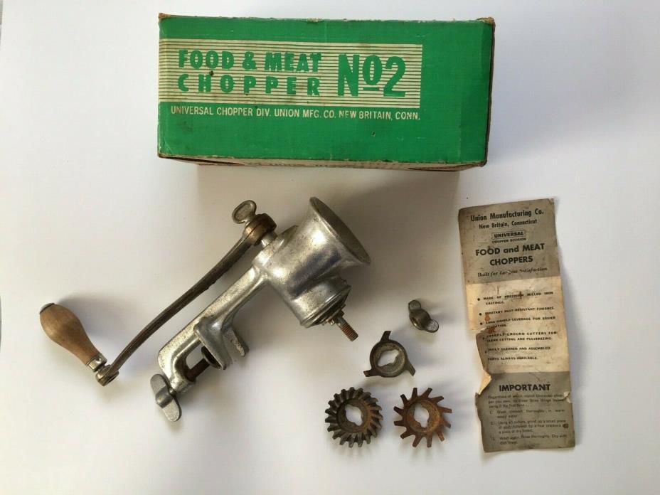 VINTAGE UNIVERSAL FOOD CHOPPER No. 2 -MEAT GRINDER WITH ALL 3 BLADES. IN THE BOX