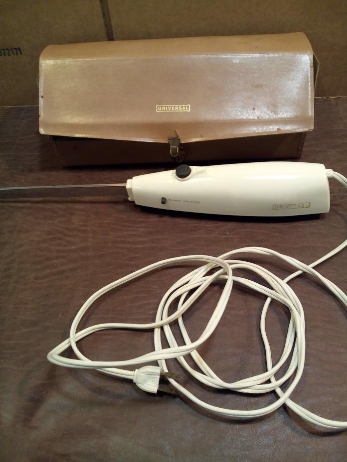 VINTAGE UNIVERSAL ELECTRIC CARVING KNIFE, MODEL#1502 WITH CASE