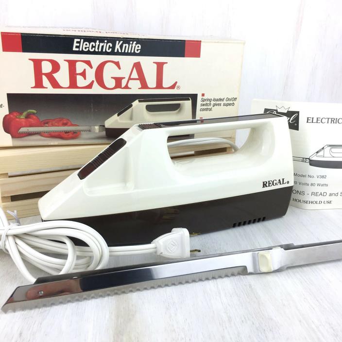 Vintage Regal Electric Knife V382 Carving Knife Serrated Blades Made in USA