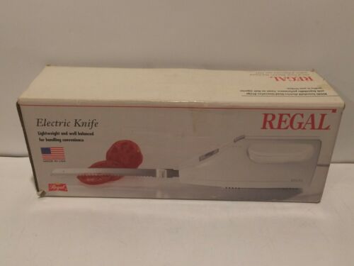 REGAL ELECTRIC KNIFE COMPLETE IN ORIGINAL BOX MODEL NUMBER K382WT