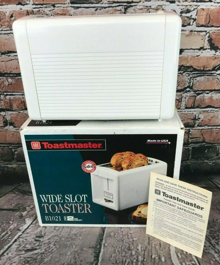 Toastmaster Cool Touch Wide Slot Toaster B1021 - White With Box