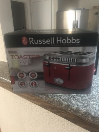 NEW Russell Hobbs 4-Slice Retro Style Toaster, Red & Stainless Steel, TR9250RD.