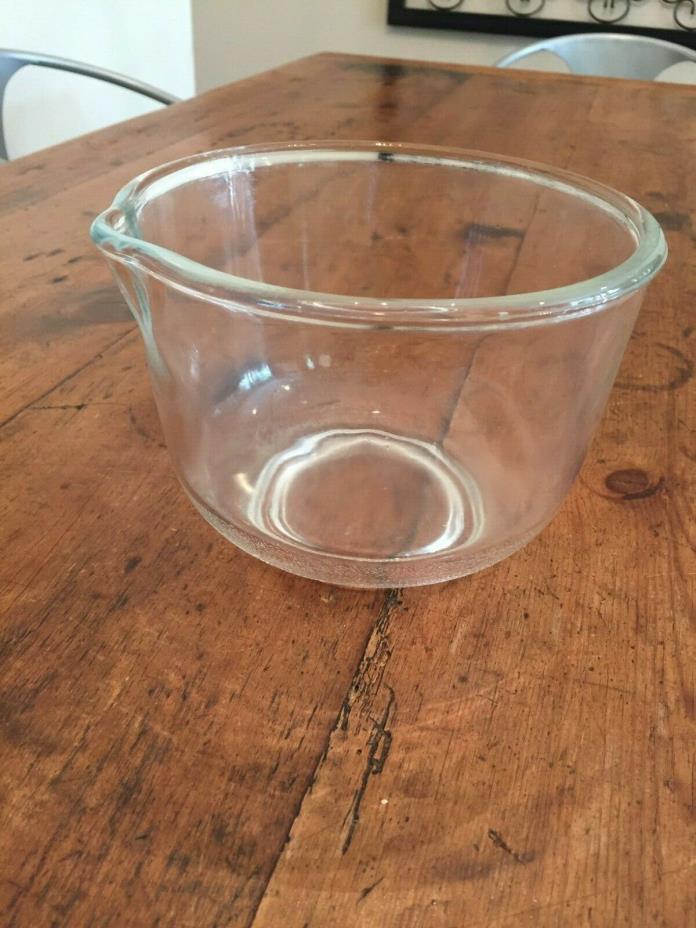 vintage OSTER REGENCY KITCHEN CENTER ~ small 1-1/2 qt GLASS MIXING BOWL #927-86