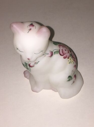 FENTON Art Glass Hand Painted Sitting Cat Figurine Roses Floral Flowers Signed