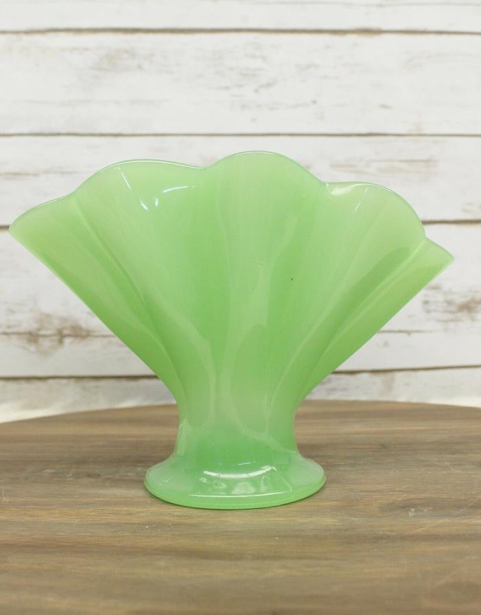 Vintage 1930's Jadeite Fan Vase Fenton Art Deco Jade Glass 5 3/4