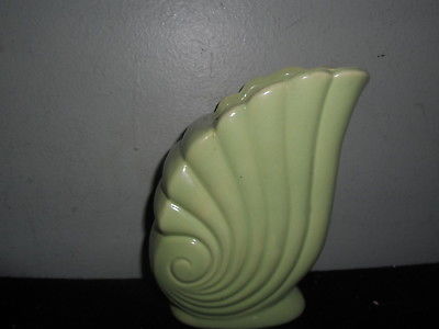 VINTAGE POTTERY MATTE GREEN SHELL COCHE VASE