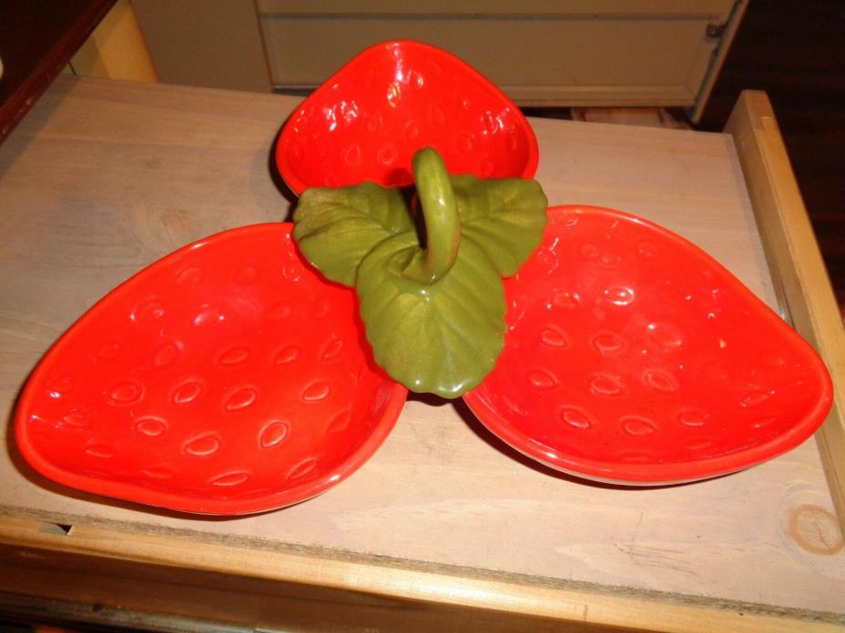 Rare Vintage Ceramic STRAWBERRY Shaped Plate Dish Divided Made In Calif USA