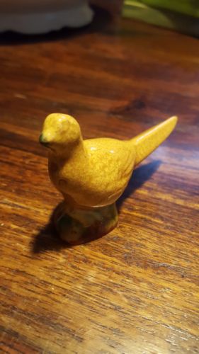 ROSEMEADE POTTERY HEN PHEASANT FIGURINE TAIL UP NORTH DAKOTA REJECT?