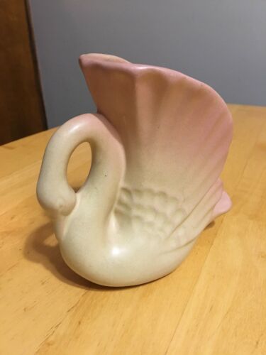 ROSEMEADE POTTERY SWAN PLANTER (TWO TONE) PINK FADES TO TAN MATTE