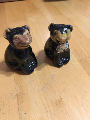 Vintage Rosemeade Dakota Pottery Black Bear  Salt & Pepper Shakers / Label