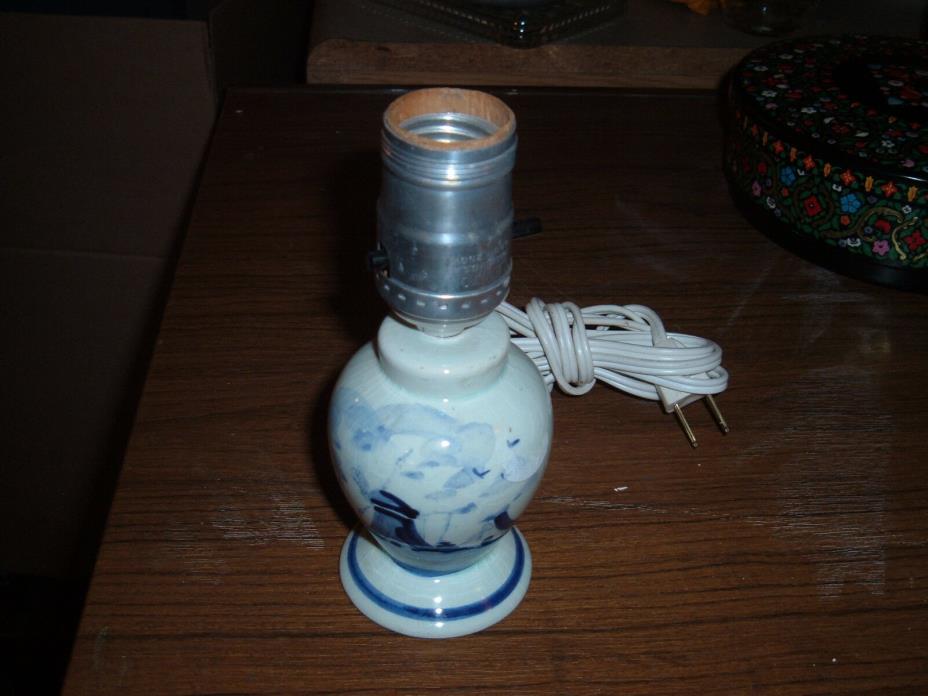 Small Delft Lamp Windwill Design