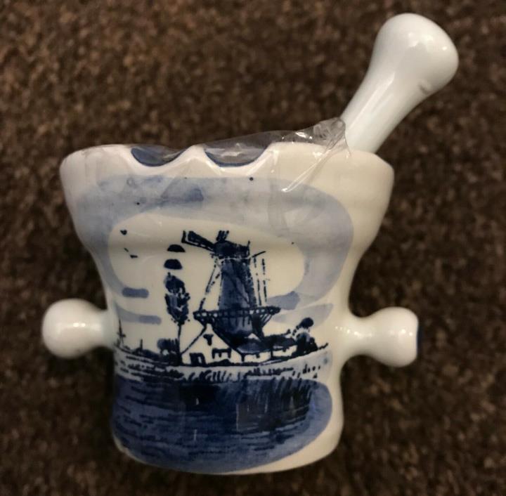 Delft Holland Hand Painted Spice Grinder