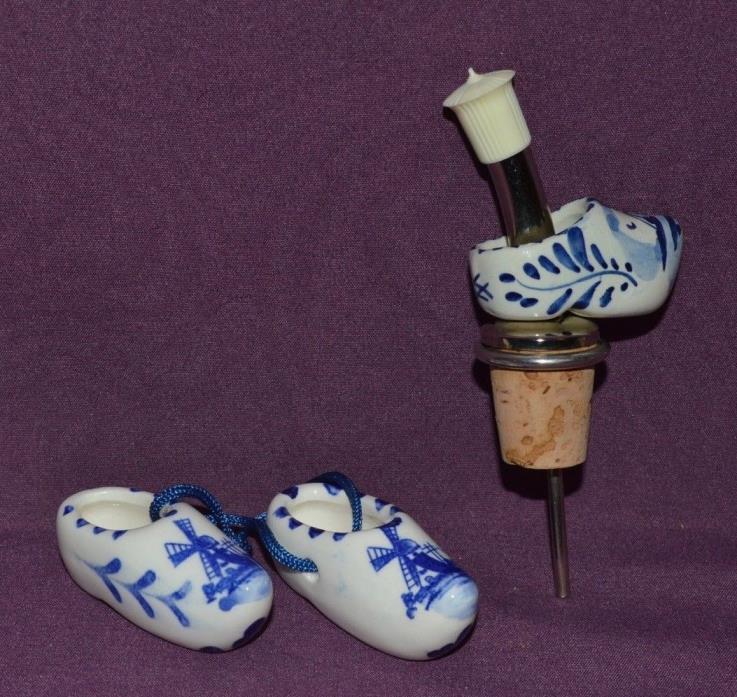 BOXED SET OF MINI DELFTS WINDMILL CLOGS  & WINE CORK MADE OF CLOG SHOE, HOLLAND