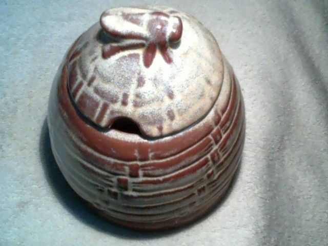 Frankoma pottery 803 Honey pot bumble bee Desert Sand?