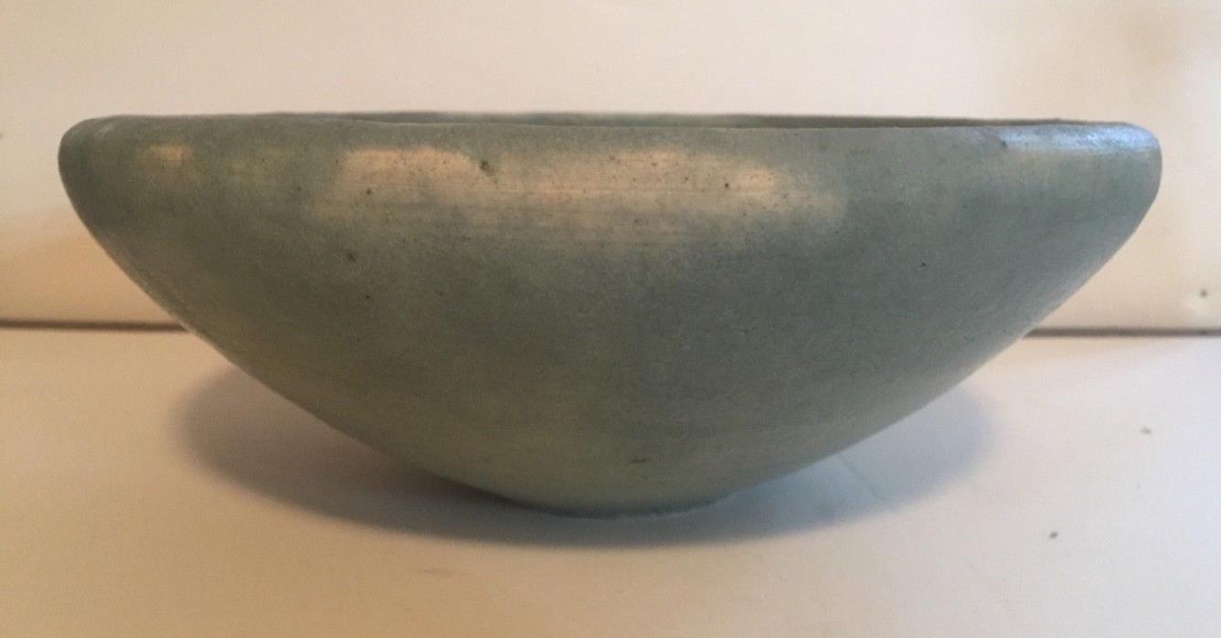 Rare Grueby bowl with flat blue exterior and light green interior