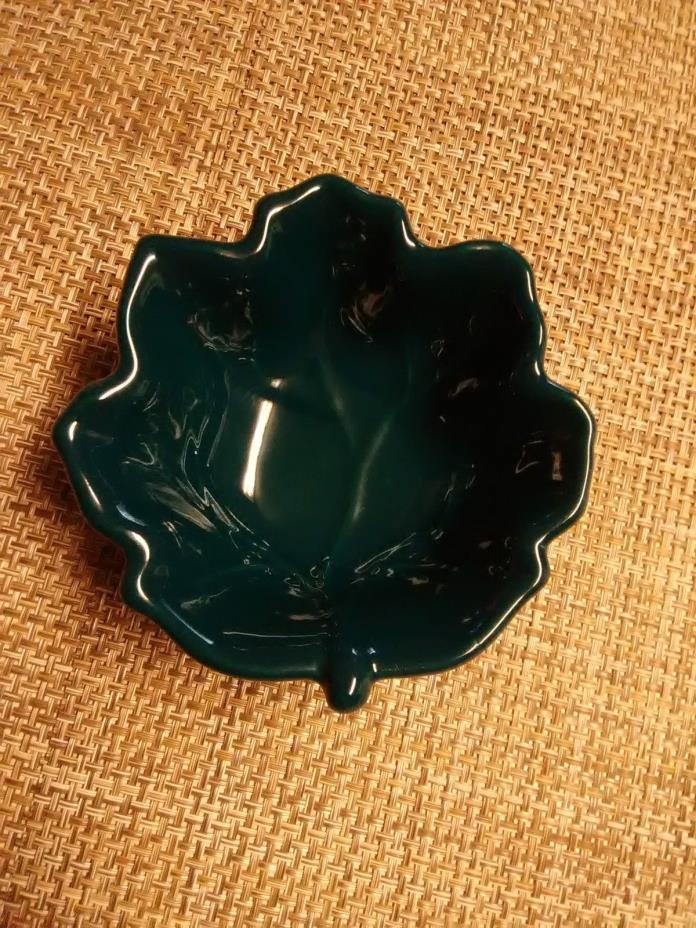Henn Pottery Bluish green leaf bowl never used 2