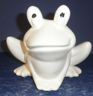Vintage White Hull Frog Planter- F70 - Excellent Vintage Condition