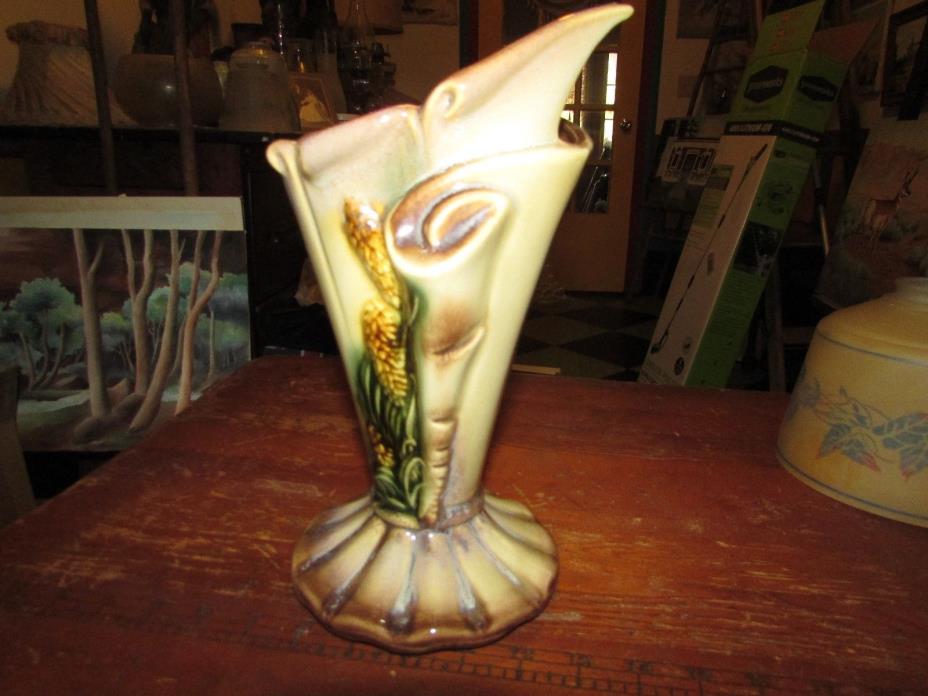 HULL POTTERY VASE PARCHMENT AND PINE