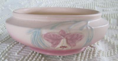 1939-41 Hull Pottery Pink and Cream 7