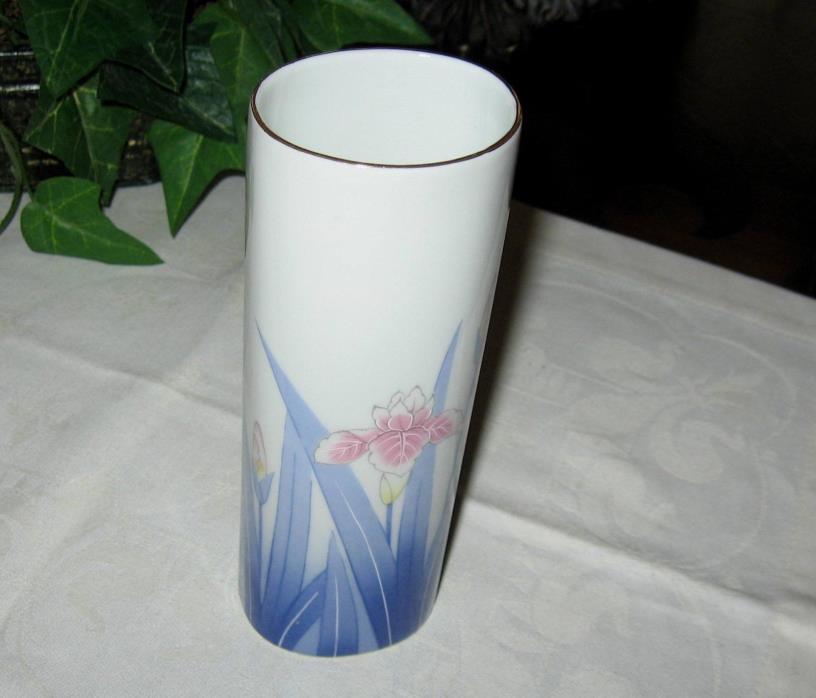 Vintage OTAGIRI china oval Vase lovely Blue White Pink Purple Iris Flowers Japan