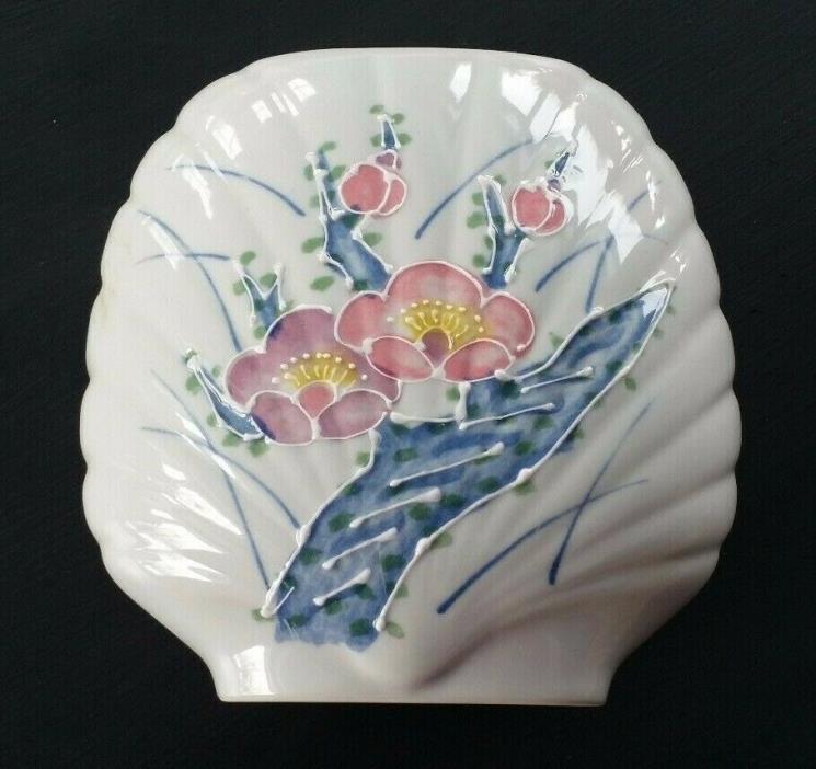VINTAGE White/Pink/Blue Floral Seashell Shaped Vase 7