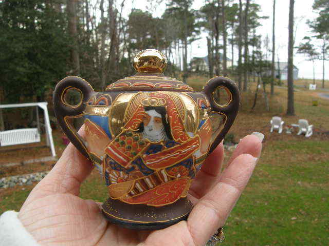 Vintage Japanese Satsuma Moriage Woman Small lidded jar sugar jar