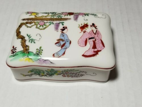 Vintage Kosen KUTANI jewelry trinket  box china porcelain geisha made in Japan