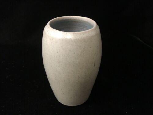 Perfect Marblehead Pottery Blue Speckled Gray Vase 3 1/2”