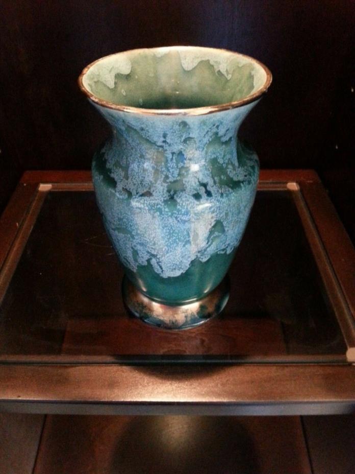 Brush  USA  MOTTLED  Art Pottery #708 Dark Green Vase - Vintage 23k Gold Trimmed