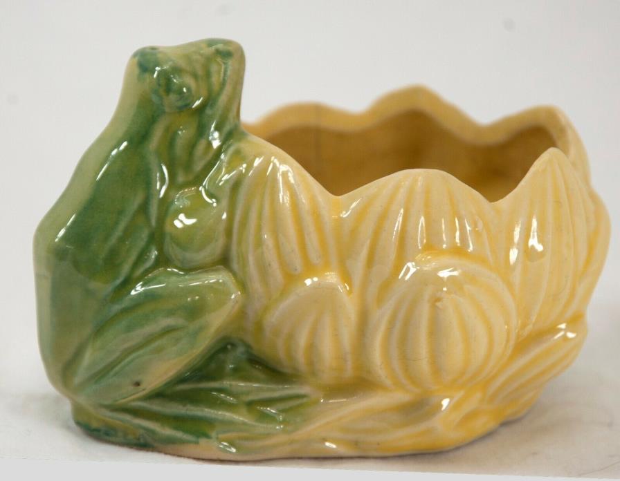 Vintage McCoy Pottery Green Frog Lotus Yellow Flower Planter Bowl Décor Dish