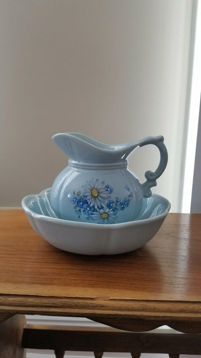 McCoy USA Pitcher & Basin #7528 Light Blue painted Daisy w/other Flowers