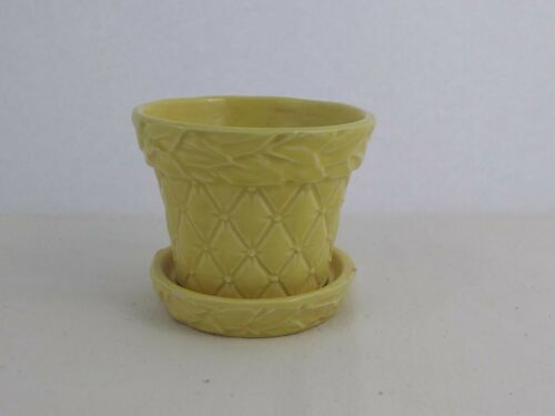 Vintage McCoy Planter, Yellow Quilted Pattern Leaf Trim, Approx. 3 1/2