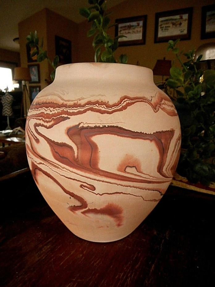 Nemadji Pottery Bulbous Vase Handmade USA Swirl Art apx 7.75