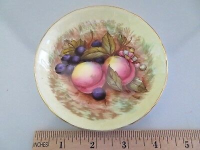 AYNSLEY ORCHARD FRUIT C746 PATTERN SMALL ROUND DISH, GOLD GILT SIGNED D. JONES