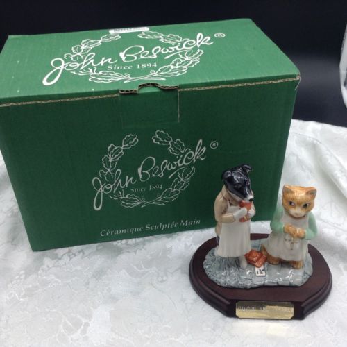 Beswick Peter Rabbit Ginger and Pickles Figurine Figure Wood Base Original Box