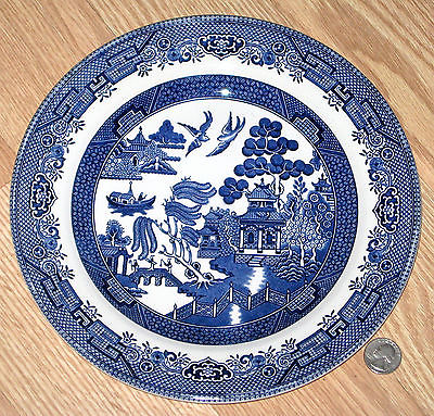 Churchill BLUE WILLOW china FULL size DINNER PLATE oriental ENGLAND large