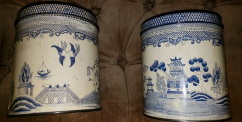 Vintage and Rare,  2 Blue Willow Tin Canisters  6