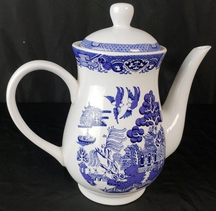 Royal Cuthbertson Blue Willow China 5 Cup Tea Pot 9 inches Tall w/Lid EUC