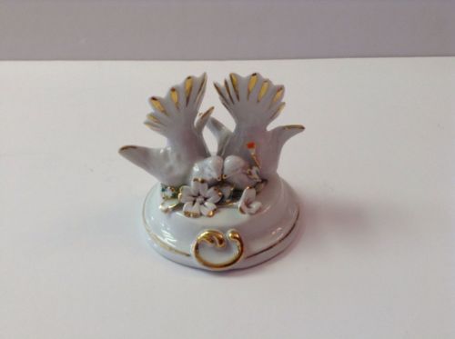 Vintage Capodimonte Porcelain Doves Love Birds Flowers White Gold Signed Calle