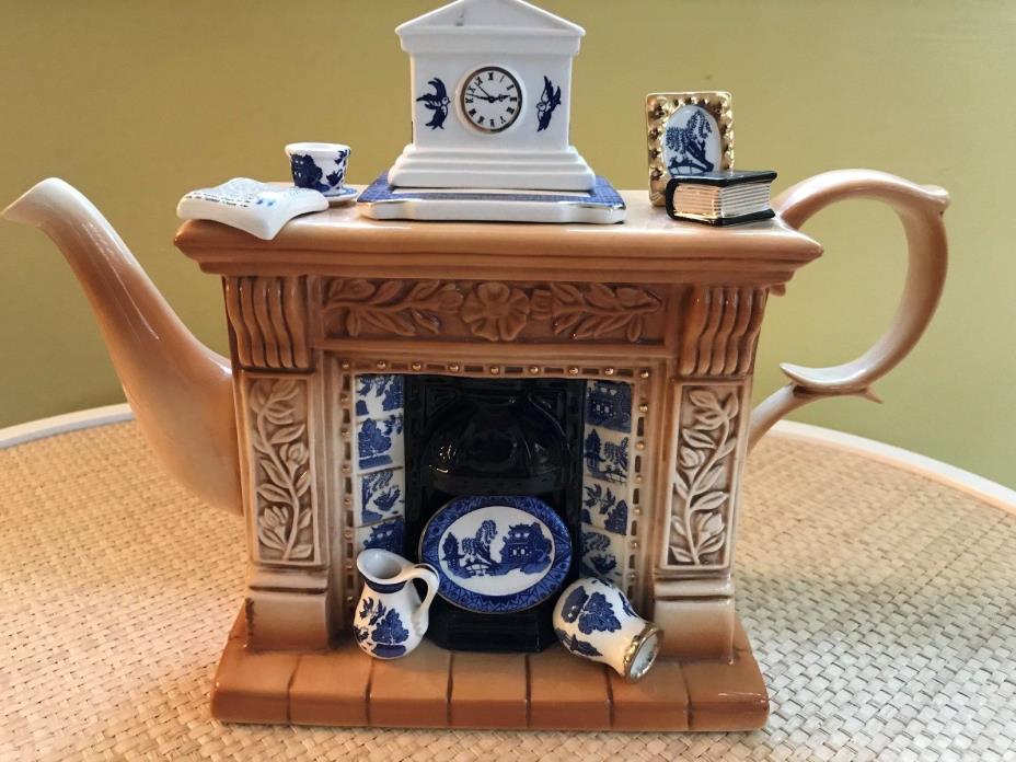 VTG Cardew Blue Fireplace Pottery & China Large Teapot Designed in England