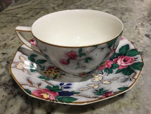 RARE CROWN DUCAL ASCOT FLORAL CHINTZ CUP & SAUCER