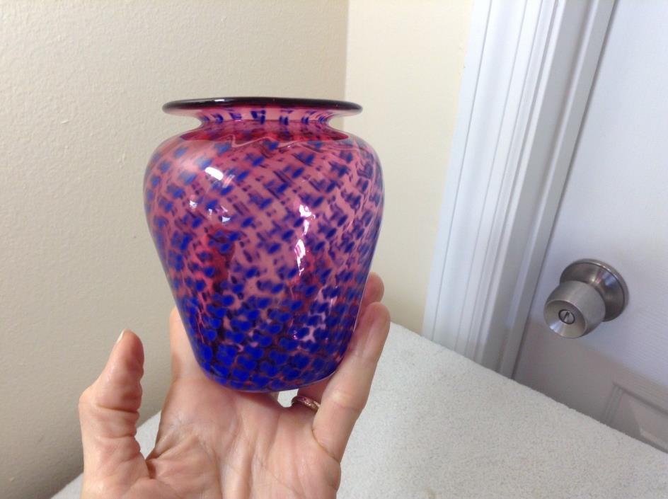 beautiful vintage signed vase cranberry art glass blue dot swirls Fenton style