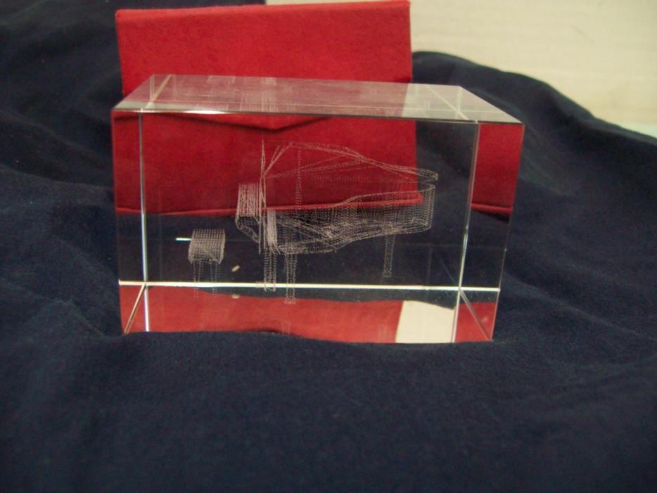 Clear Art Glass Paperweight Lazer Etched 3D Grand Piano